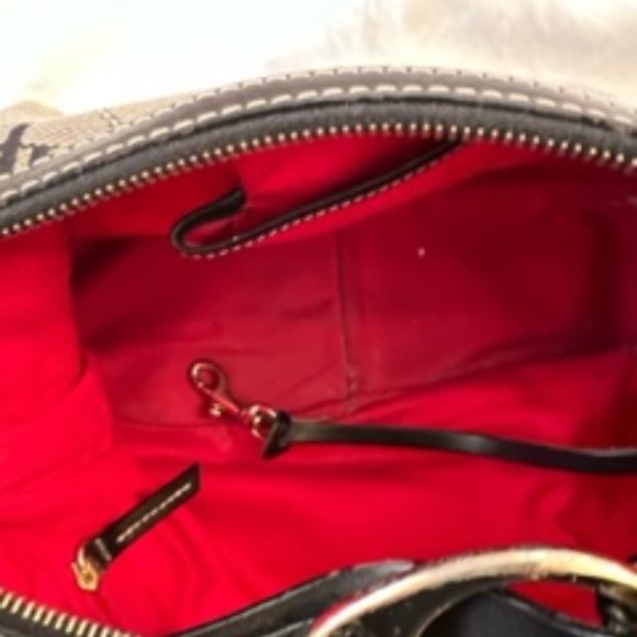 Dooney and Bourke pocketbook w/wallet - Picture 2 of 7